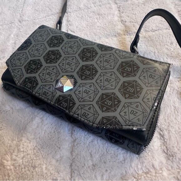 Think Geek | Dungeons & Dragons "Bag of Holding" Clutch Crossbody Bag Purse - Picture 5 of 14